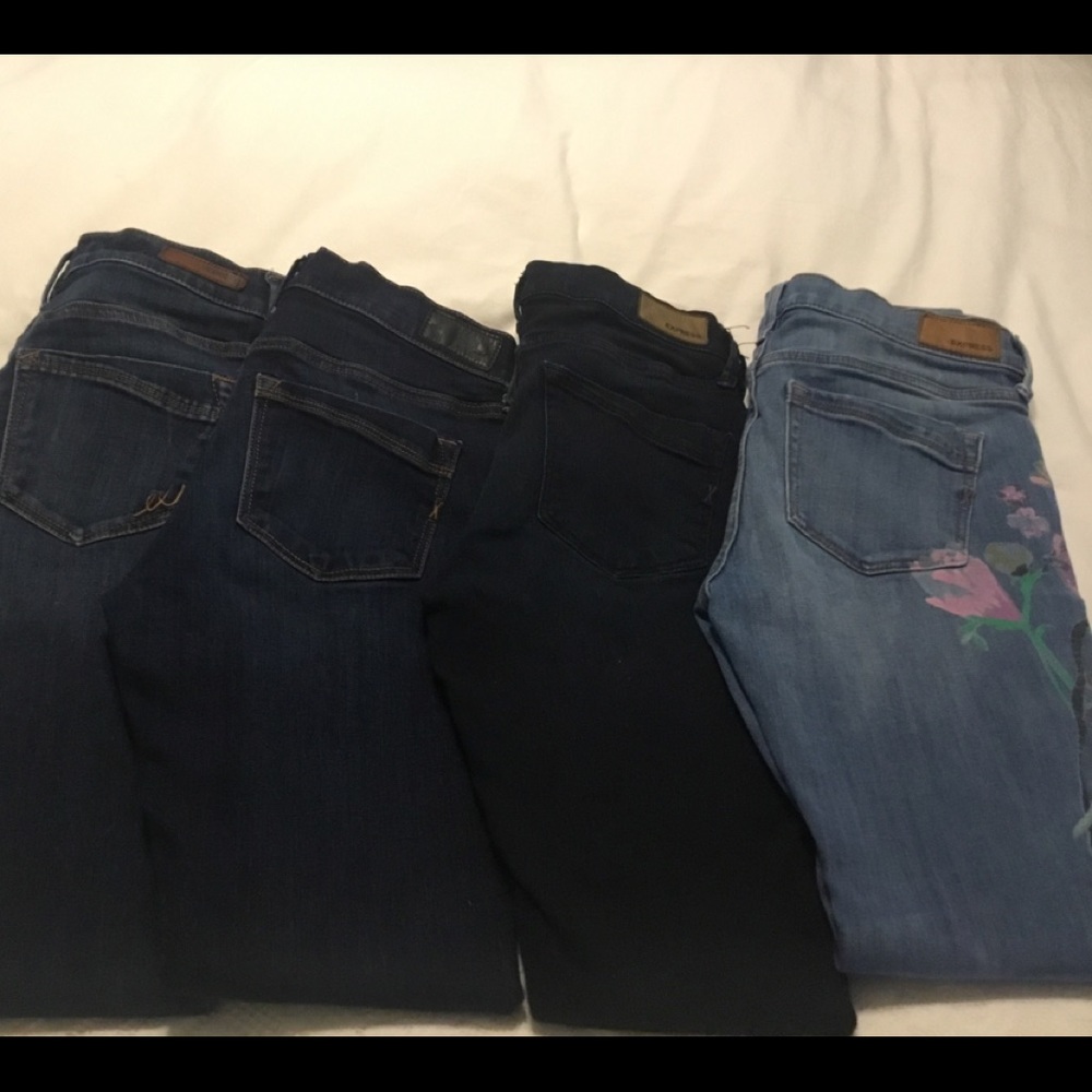 Express Mid- Rise Legging Jeans